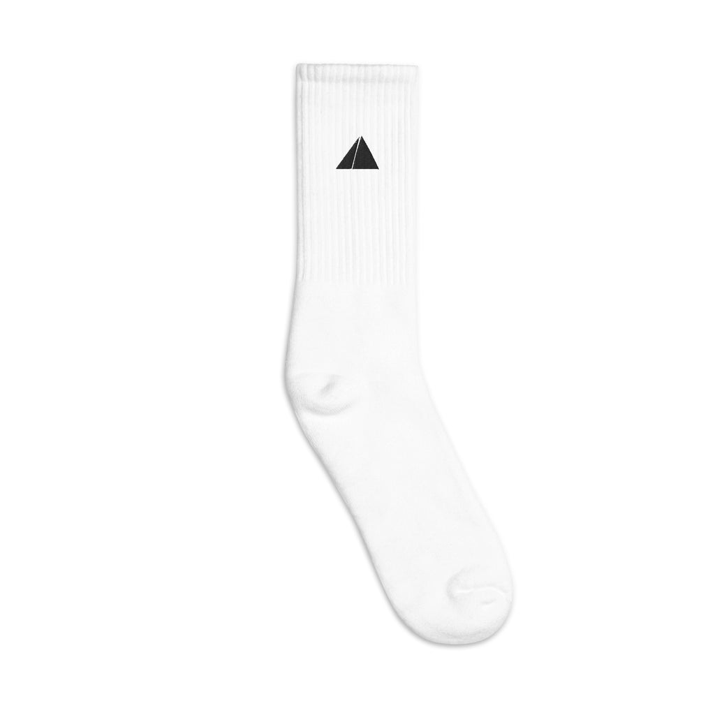 Embroidered Crew Socks in white, outside view